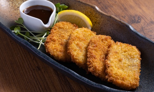 静岡名産・黒はんぺんフライ