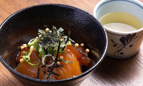 漬けビントロの出汁茶漬け